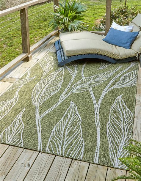 Green 8' x 11' 4 Outdoor Botanical Rug | OutdoorRugs.com