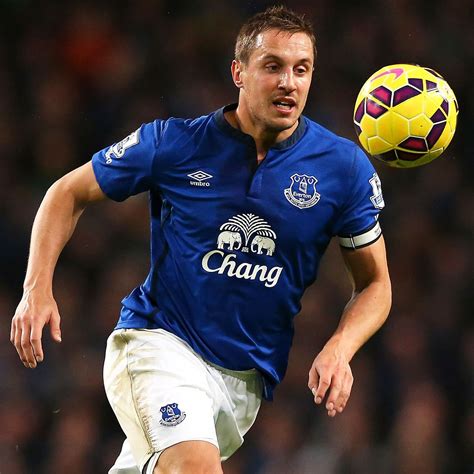 Everton turn down Sunderland enquiry for Phil Jagielka - sources | Phil jagielka, Everton ...