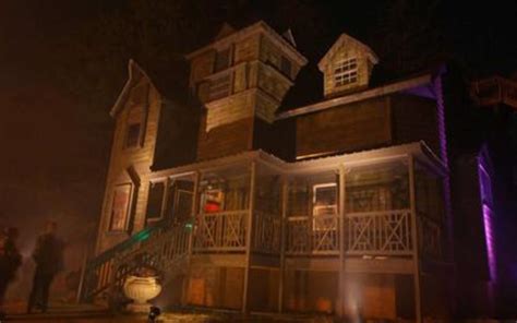 Haunted Houses Near Me—Best Haunted Houses in Every State - Parade: Entertainment, Recipes ...