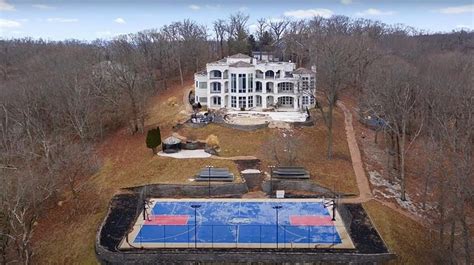 Inside Nelly's Empty St. Louis Mansion that Sold for a Million