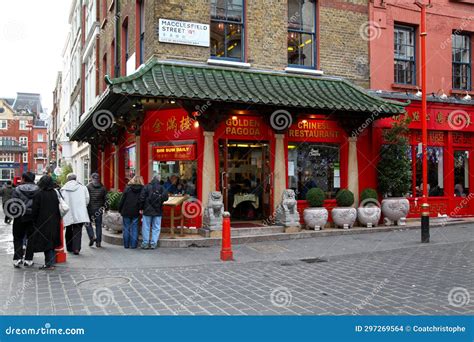 Chinatown in London editorial stock image. Image of performance - 297269564