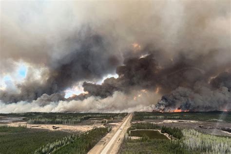 First major wildfire of 2024 strikes in Canada as mass evacuation underway from tiny town of ...