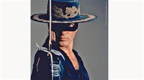 Antonio Banderas names his Zorro successor