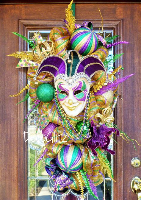 Pin on mardis gras decor | Mardi gras wreath, Mardi gras decorations ...