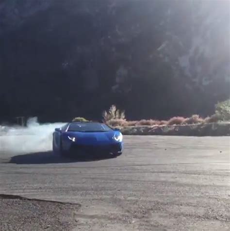 Lamborghini Aventador Roadster Driver Tries to Drift, Things Go South - autoevolution