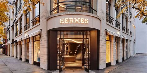 Hermes reopening Oak Street store | Crain's Chicago Business