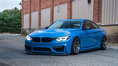 Yas Marina Blue Bmw M4 Wallpaper