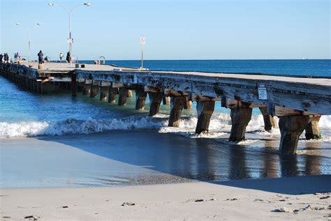 Coogee Beach, mid morning | Coogee beach, Beach, Western australia