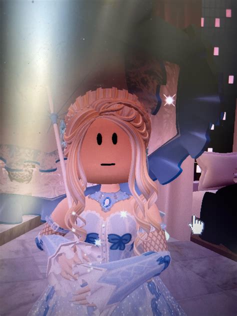 Face Glitch? Help? : r/RoyaleHigh_Roblox