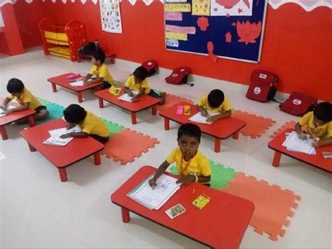 Wooden Classroom Study Table at Rs 399 in Surat | ID: 23094110691