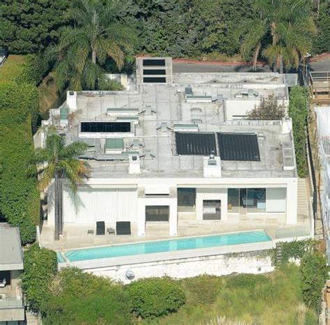 Keanu Reeves' House in Los Angeles, CA (#2) - Virtual Globetrotting