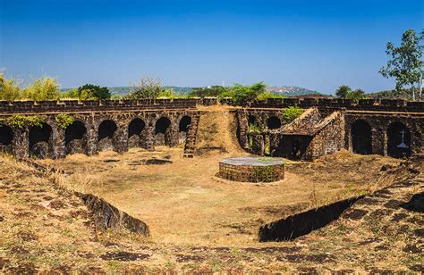 Top 7 Forts in North and South Goa That You Can Visit