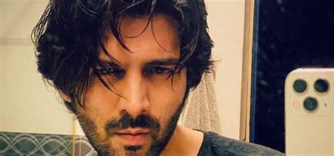 Kartik Aaryan Reveals His New Look From ' Dhamaka'