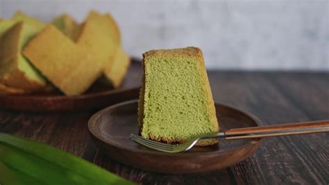 Simple and Delicious Pandan Chiffon Cake Recipe - The Bakeanista