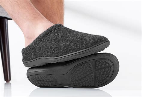 Most Comfortable Men's Arch Supporting Indoor/Outdoor Slippers ...