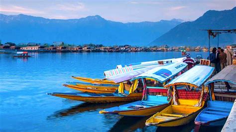 Kashmir Tour Package Booking - Pune Tours