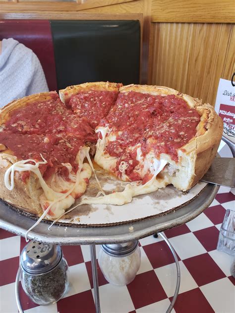 Giordano's, pepperoni & sausage deep dish : r/Pizza