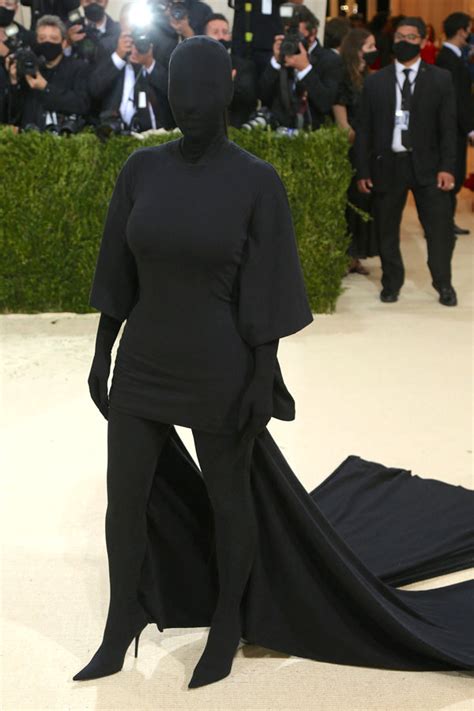 Met Gala 2021: Kim Kardashian in Balenciaga Couture