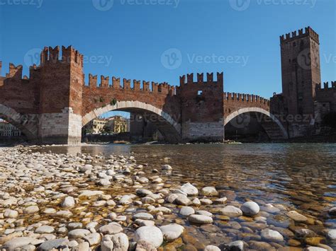 Castelvecchio Bridge aka Scaliger Bridge in Verona 3121344 Stock Photo ...