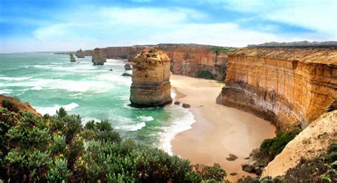 Tourist Attractions in Australia Where You'll See Stunning Natural Scenery