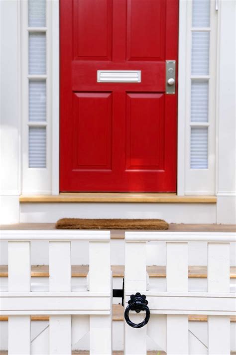 The Best Paint Color for a Red Glossy Front Door