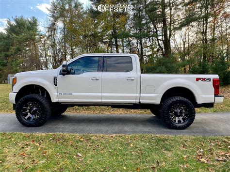 2019 Ford F-250 Super Duty with 20x9 1 Fuel Contra and 37/12.5R20 Nitto Ridge Grappler and ...