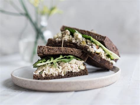 Tuna salad sandwich | Recipe | Kitchen Stories