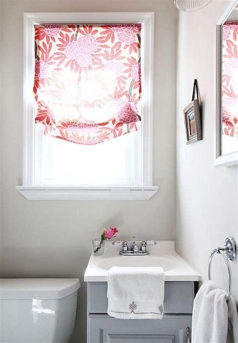 21 Smart Small Bathroom Window Treatments - Home Decoration and Inspiration Ideas