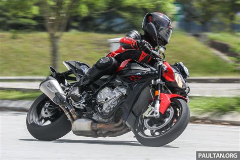 REVIEW: BMW S1000RR vs S1000R vs S1000XR – which four-cylinder Motorrad ...