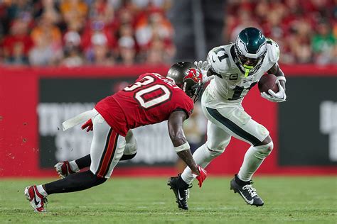 Eagles Get Troubling News About WR AJ Brown Ahead Of Bucs Game | Pewter Report