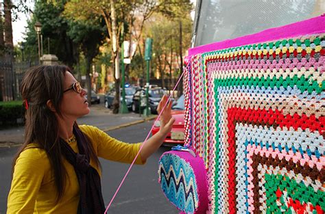 Yarn Bombing movement art – Feel Desain | your daily dose of creativity