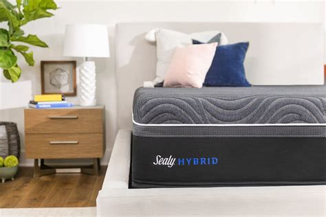 Tempur Sealy Launches New Sealy Hybrid Line (2024) - Mattress Clarity