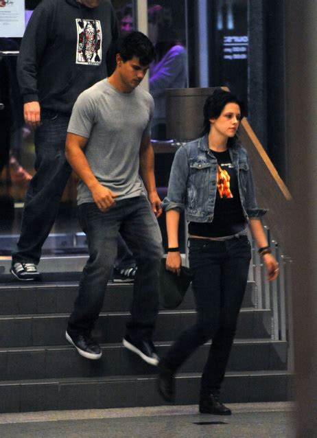 Taylor and Kristen - Kristen Stewart & Taylor Lautner Photo (9163380 ...