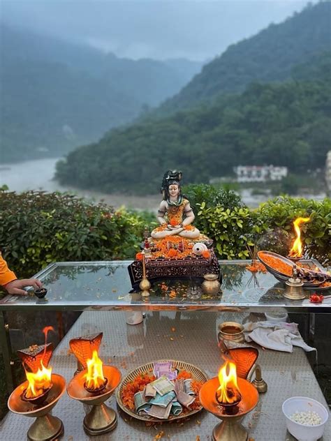 Aloha on the Ganges Resort\