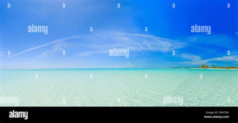 Tropical beach in Cayo Largo island Stock Photo - Alamy