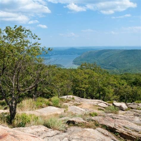 12 Best Hikes in The Hudson Valley Worth Checking Out