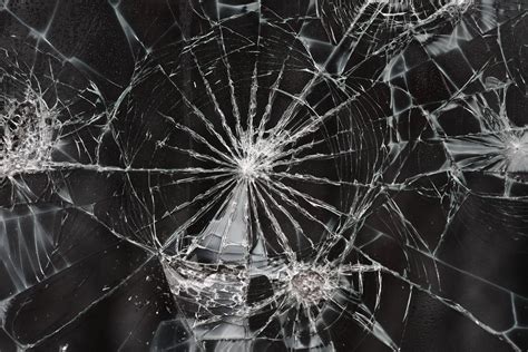 Cracked glass screen HD wallpaper | Wallpaper Flare