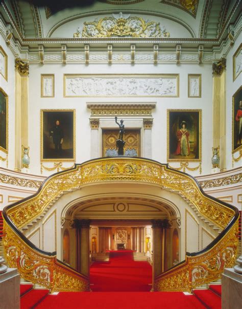 Elizabeth Ii Bedroom / Take A Look Inside The Grandest Rooms Of Queen ...