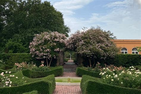 Everything You Need To Know About The New Orleans Botanical Gardens