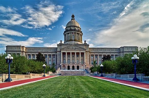 The Kentucky State Capitol Building Photograph by Mountain Dreams - Fine Art America