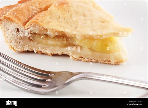 A slice of apple pie Stock Photo - Alamy