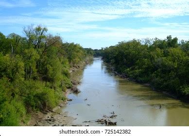 877 Trinity River Texas Images, Stock Photos, 3D objects, & Vectors | Shutterstock