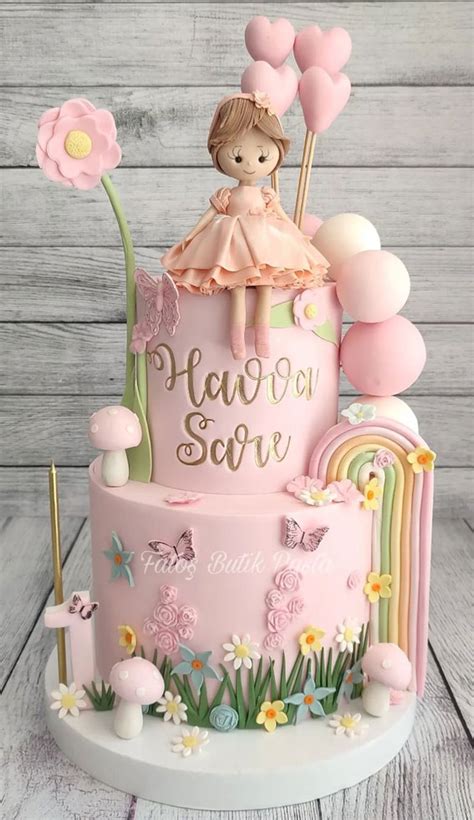 40 Cute First Birthday Cakes in 2022 : Meadow Garden Cake for Baby Girl