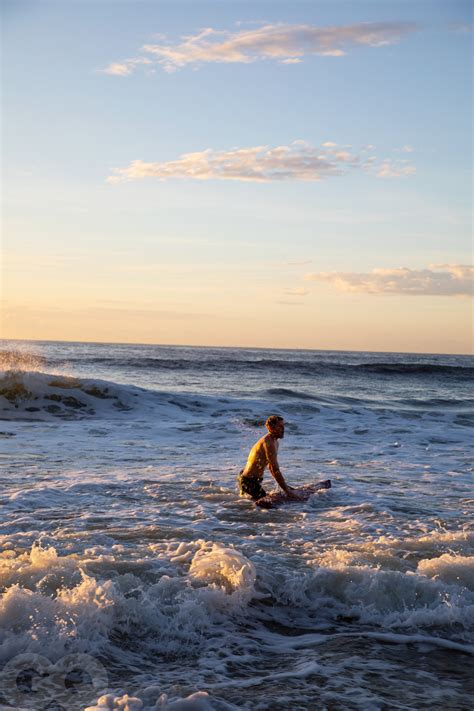 Best surfer alive is still learning to accept chaos - News Without Politics