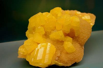 Sulfur, Chemical Element - reaction, water, uses, elements, proteins, examples, metal, gas (2023)