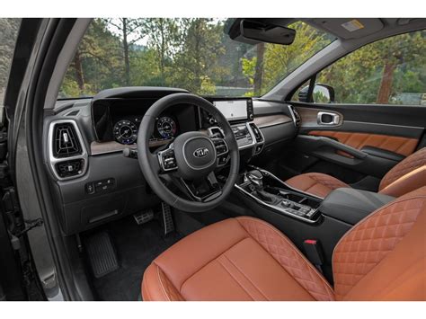 2021 Kia Sorento: 56 Interior Photos | U.S. News