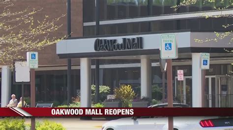 Oakwood Mall in Eau Claire reopens