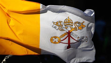 Flags of the Catholic Church | Synonym