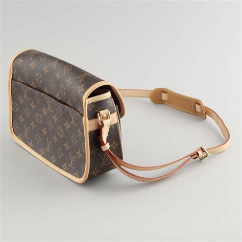 LOUIS VUITTON, "Sologne" crossbody bag. - Bukowskis