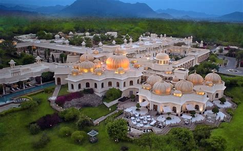 Oberoi luxury hotels India Finest Hotel chain by PRS Oberoi